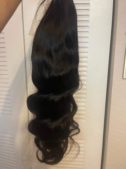 SALE !! 30 in Body wave frontal wig